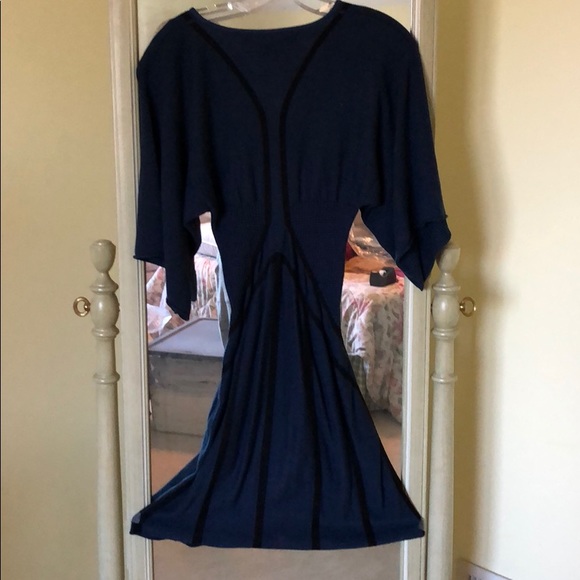 Max Studio Bell Sleeve Dress - Picture 3 of 3